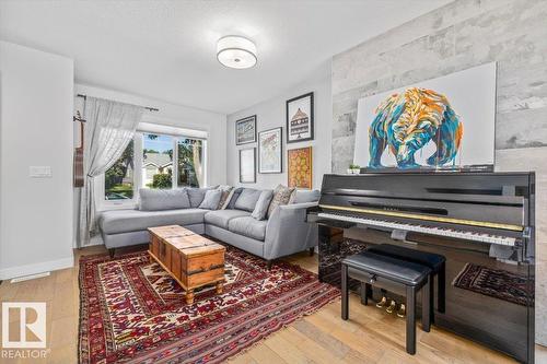 9237 92 St Nw, Edmonton, AB 