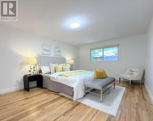 1585 Crombie Road, Mississauga, ON 
