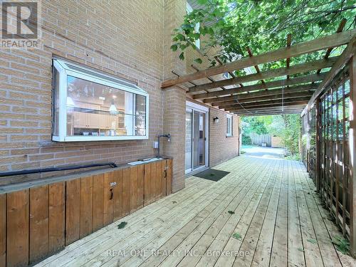 1585 Crombie Road, Mississauga, ON 