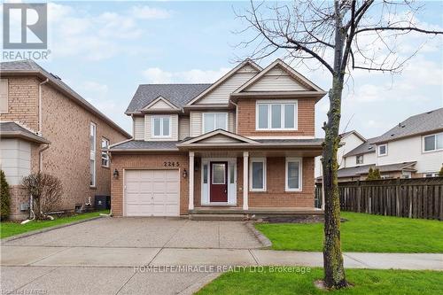 2245 Pathfinder Drive, Burlington, ON 