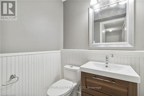 2245 Pathfinder Drive, Burlington, ON 