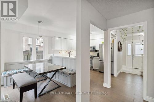 2245 Pathfinder Drive, Burlington, ON 