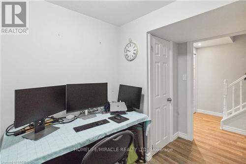 2245 Pathfinder Drive, Burlington, ON 