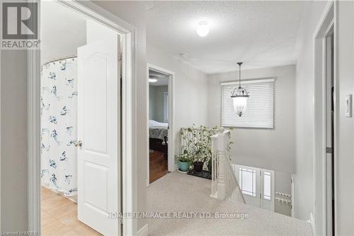 2245 Pathfinder Drive, Burlington, ON 