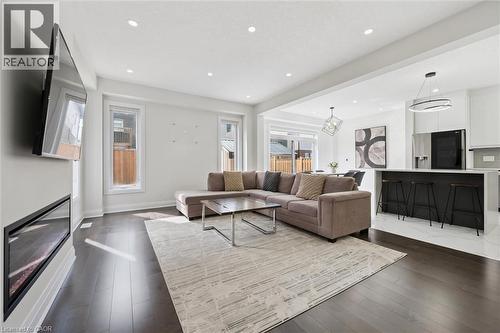 552 Nathalie Crescent, Kitchener, ON 