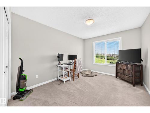 2305 68 St Sw, Edmonton, AB 