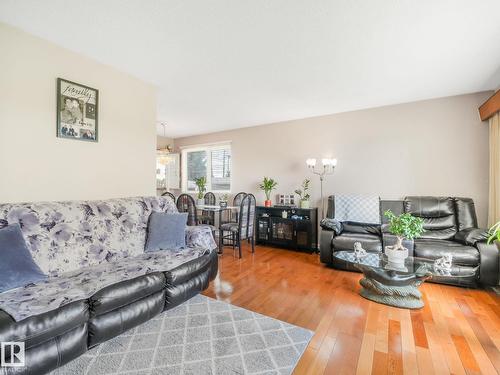 10527 134A Av Nw, Edmonton, AB 