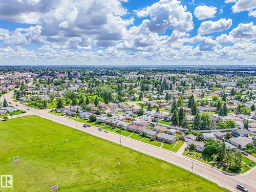 10527 134A Av Nw, Edmonton, AB 
