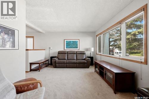 2339 Reynolds Street, Regina, SK - Indoor