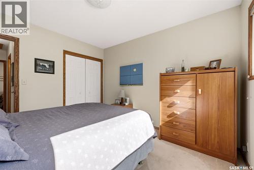 2339 Reynolds Street, Regina, SK - Indoor Photo Showing Bedroom