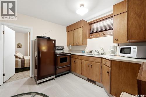 2339 Reynolds Street, Regina, SK - Indoor Photo Showing Kitchen