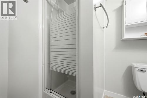 2339 Reynolds Street, Regina, SK - Indoor Photo Showing Bathroom