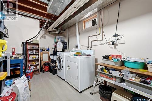 2339 Reynolds Street, Regina, SK - Indoor Photo Showing Laundry Room