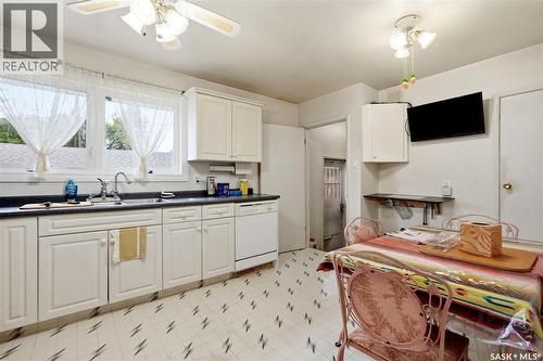 32 Mathieu Crescent, Regina, SK 