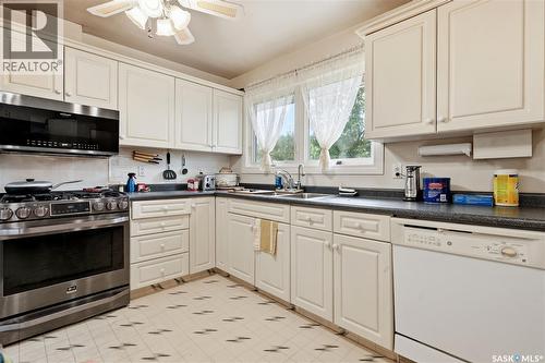 32 Mathieu Crescent, Regina, SK 