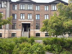 140 BLUESTONE PRIVATE Ottawa, ON K4A 0X7