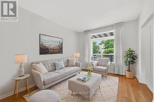 274 Breezehill Avenue S, Ottawa, ON 