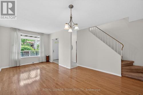 274 Breezehill Avenue S, Ottawa, ON 