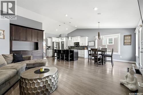 6920 Maple Ridge Drive, Regina, SK 
