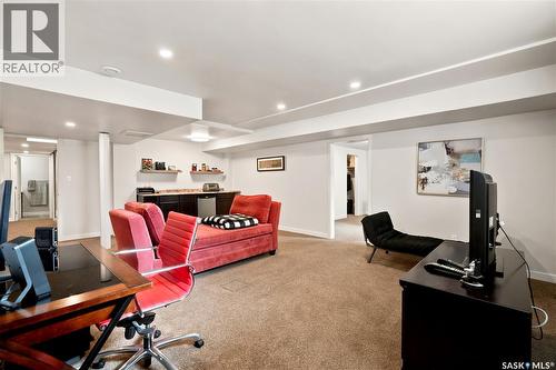 35 Penfold Place, Regina, SK 