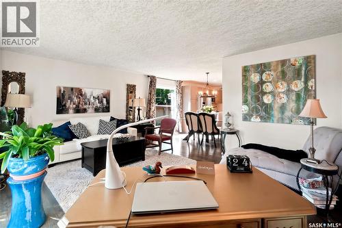 35 Penfold Place, Regina, SK 