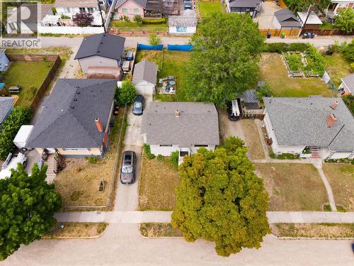 810 Leon Avenue  Kelowna, BC V1Y 6J8