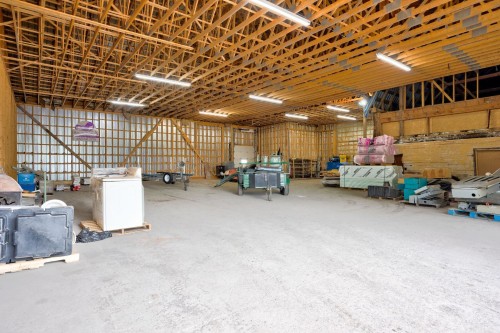 Autre - 878  - 880 Rue Principale, Saint-Blaise-Sur-Richelieu, QC - Indoor Photo Showing Garage