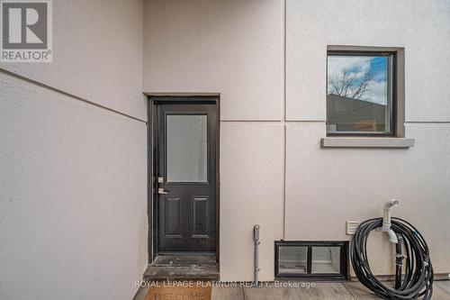 13 Arch Road, Mississauga, ON 
