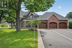 41 CAMERON DRIVE  Hamilton, ON L9G 2L4