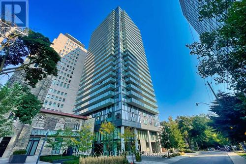 1908 - 99 FOXBAR ROAD  Toronto, ON M4V 0B2