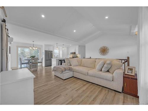 3 Flagstone Dr, Quispamsis, NB 