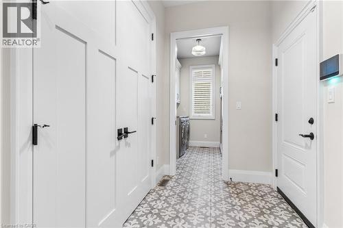 44 Pioneer Ridge Drive, Kitchener, ON 