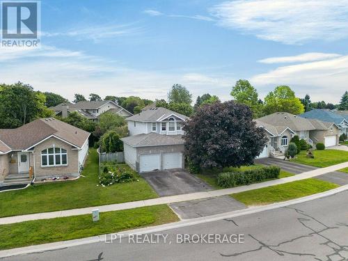 645 ROOSEVELT DRIVE  Kingston (City Southwest), ON K7M 8T7