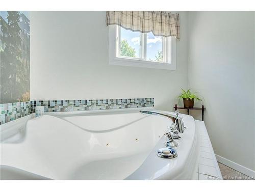 10 Mcmahon, Barnesville, NB 