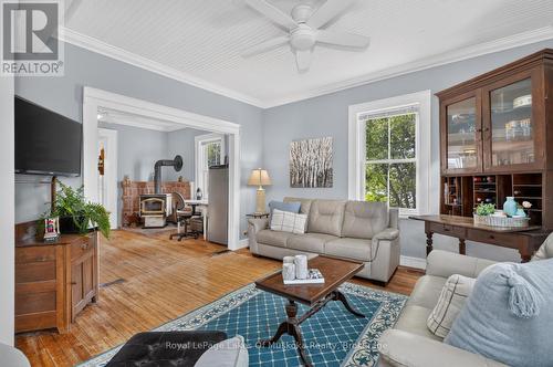 21 Lakeview Avenue W, Kearney, ON 