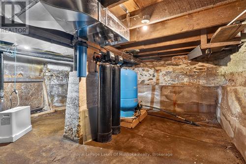 21 Lakeview Avenue W, Kearney, ON 