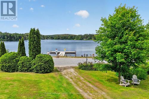 21 Lakeview Avenue W, Kearney, ON 