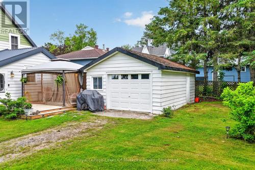 21 Lakeview Avenue W, Kearney, ON 
