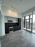 423 - 285 DUFFERIN STREET Toronto, ON M6K 0J2