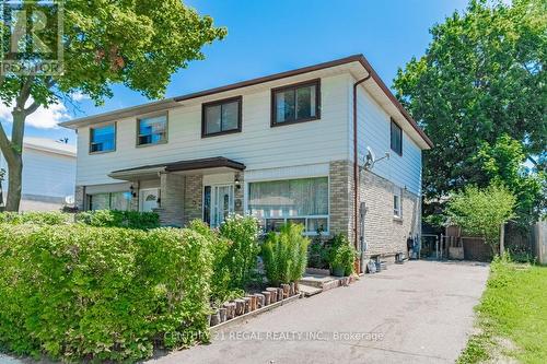 19 CARBERRY CRESCENT  Brampton, ON L6V 2G1