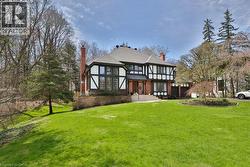 670 MEADOW WOOD Road  Mississauga, ON L5J 2S6