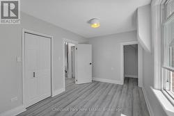 Fresh paint and floors - 