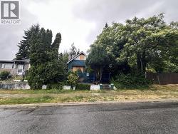 2005 NINTH AVENUE  New Westminster, BC V3M 3G6