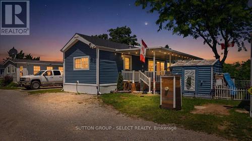 402 - 8685 ROCK GLEN ROAD  Lambton Shores (Arkona), ON N0M 1B0