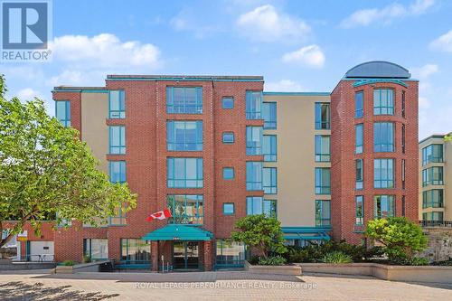 304 - 340 CENTRUM BOULEVARD  Ottawa, ON K1E 3W1