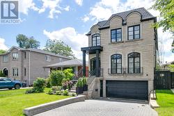 209 CARMICHAEL AVENUE Toronto, ON M5M 2X2