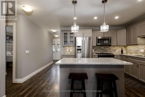 12 Devon Drive E, South Huron (Exeter), ON 