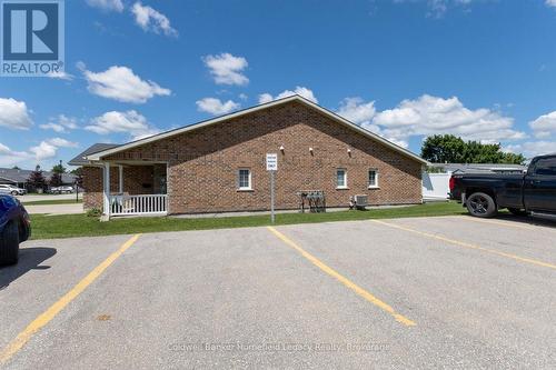 12 Devon Drive E, South Huron (Exeter), ON 