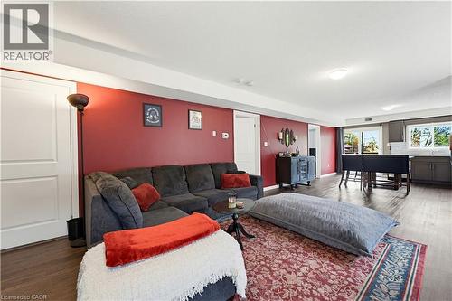 399 Greenfield Avenue, Kitchener, ON - Indoor Photo Showing Living Room