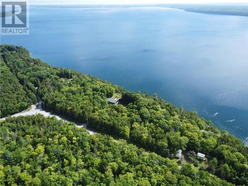 320 Perivale Rd W., Spring Bay, ON 